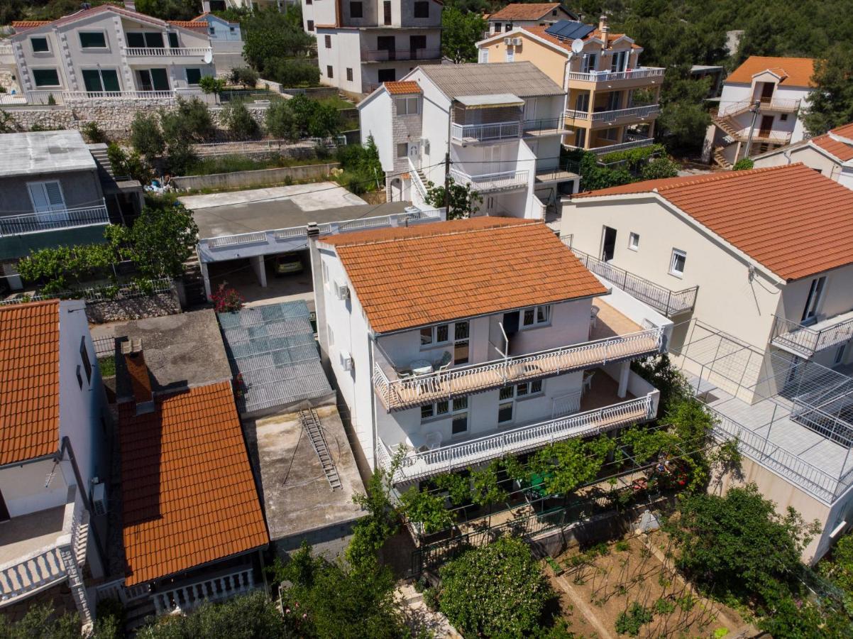 Apartments Bj Марина Экстерьер фото